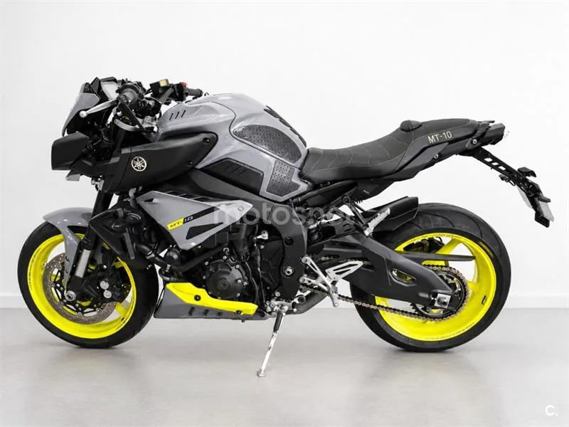 Yamaha MT-10 – Vista 8