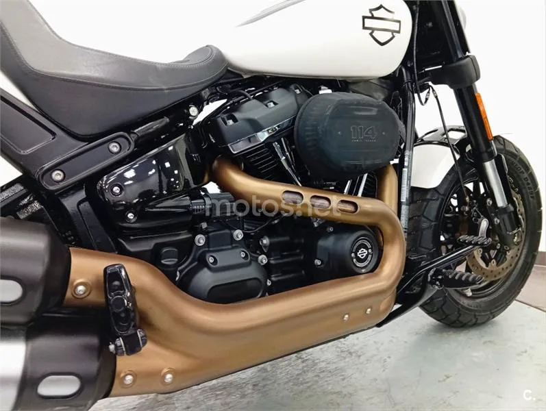 Harley-Davidson Fat Bob – Vista 15
