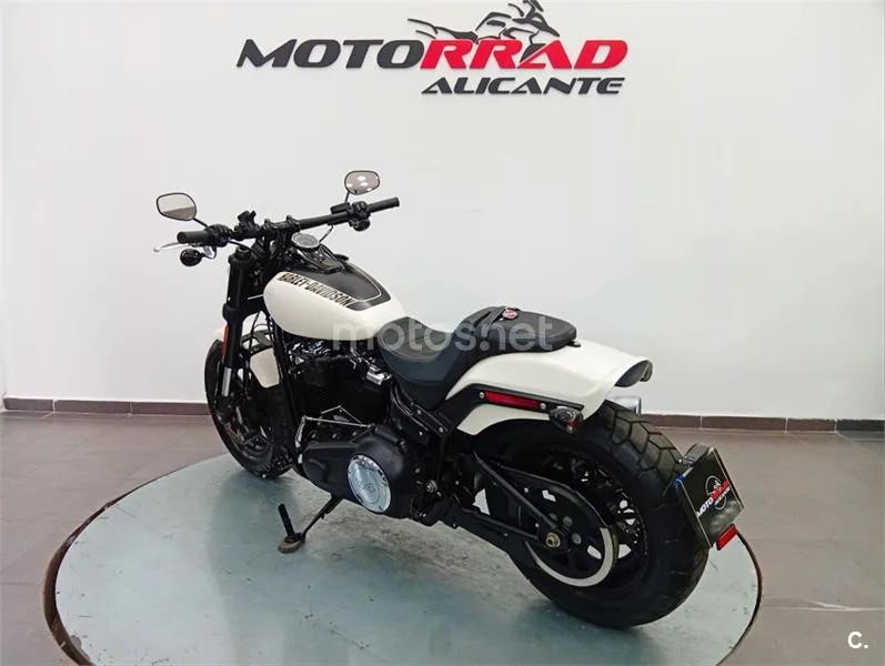 Harley-Davidson Fat Bob – Vista 5