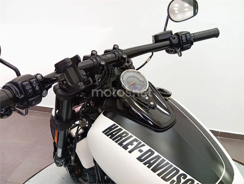 Harley-Davidson Fat Bob – Vista 9