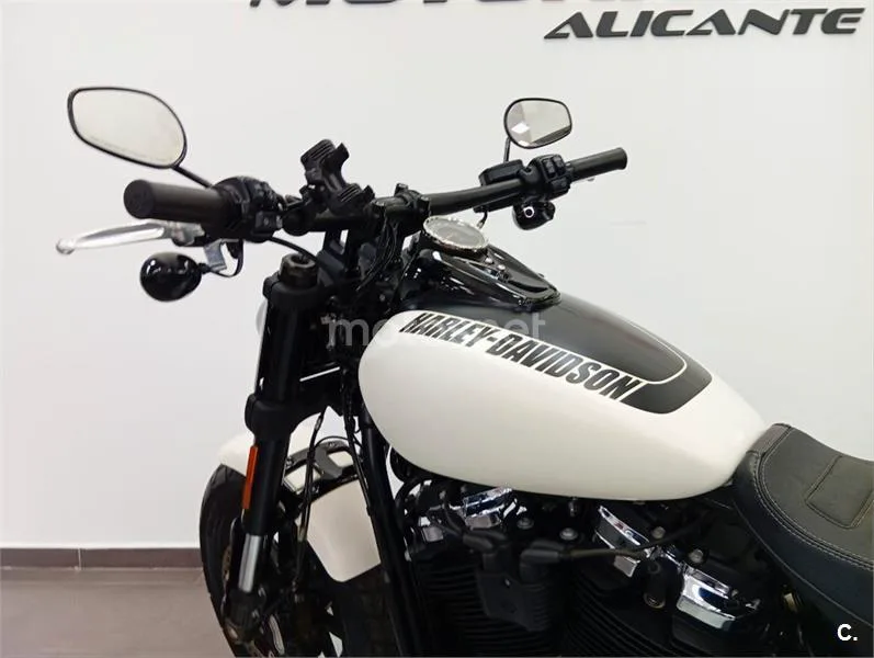 Harley-Davidson Fat Bob – Vista 10