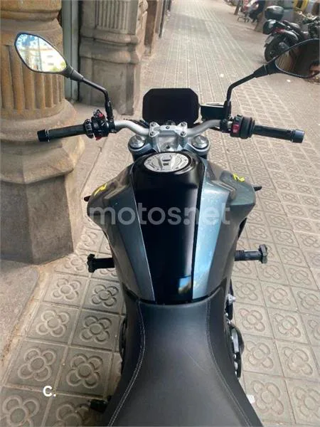 BMW F 900 R – Vista 13