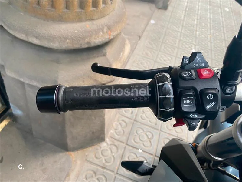 BMW F 900 R – Vista 15