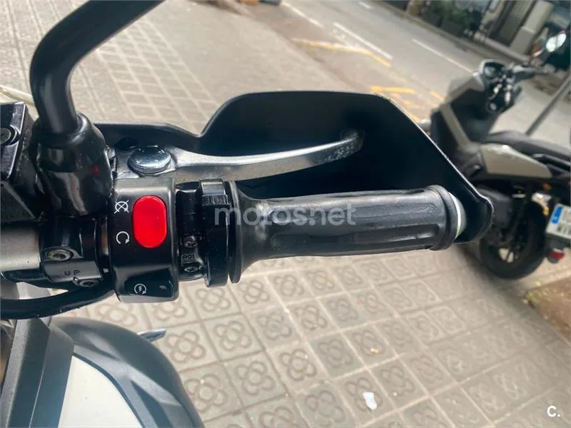 Triumph Tiger 800 – Vista 17