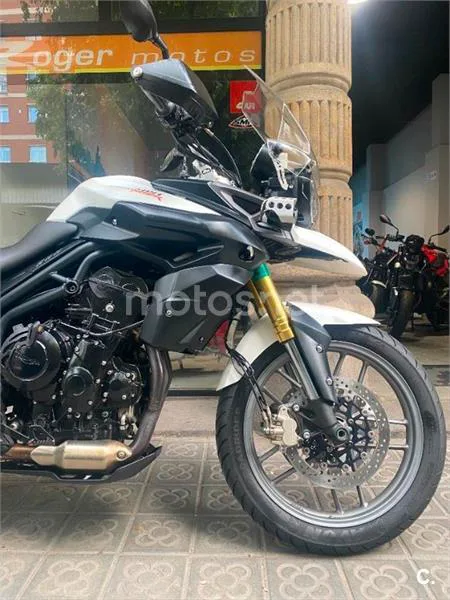 Triumph Tiger 800 – Vista 8