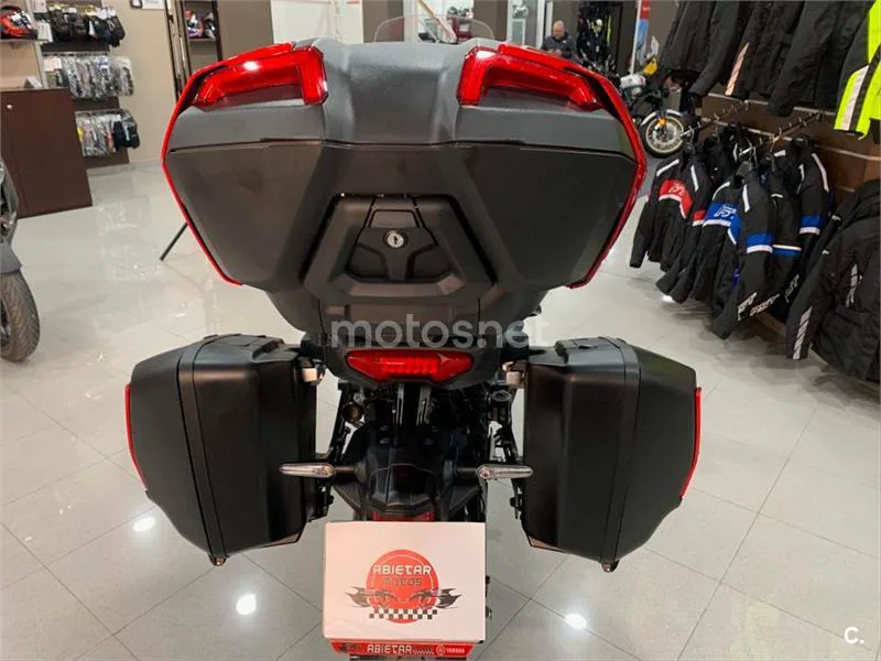 Yamaha Tracer 9 – Vista 12