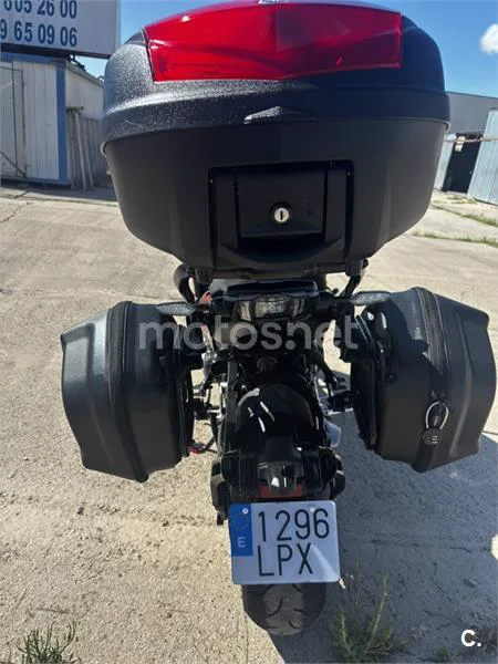 Yamaha Niken – Vista 3