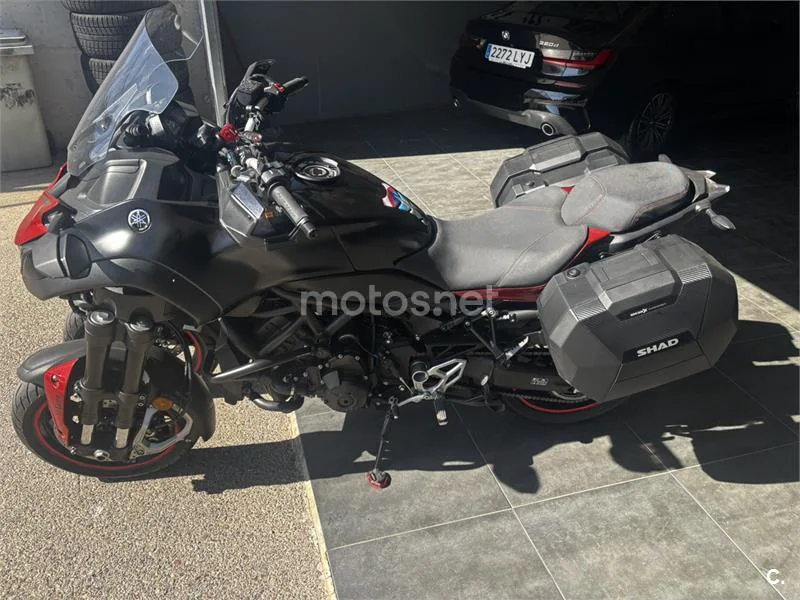 Yamaha Niken – Vista 7