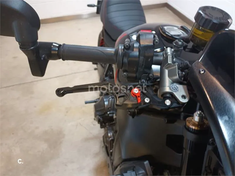 Yamaha XSR 900 – Vista 14