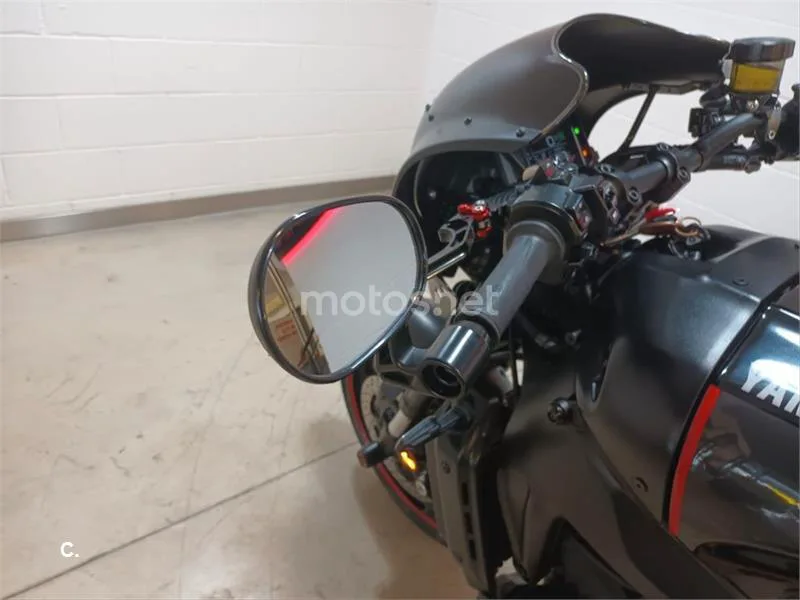 Yamaha XSR 900 – Vista 20