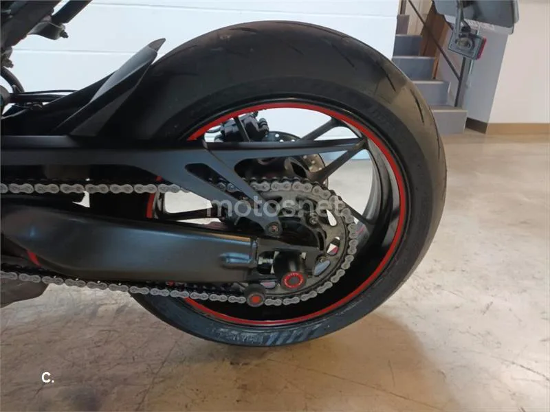Yamaha XSR 900 – Vista 26