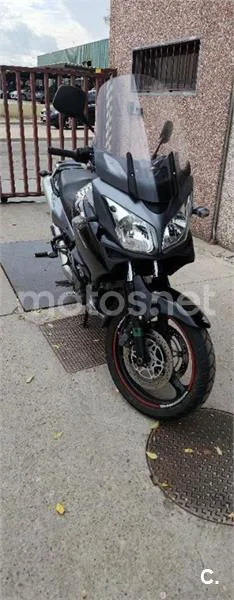 Suzuki V-Strom 1000 – Vista 5