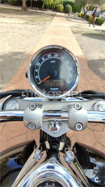 Triumph America – Vista 13