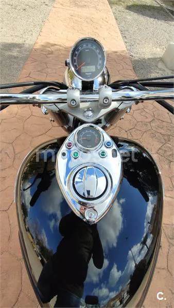 Triumph America – Vista 9