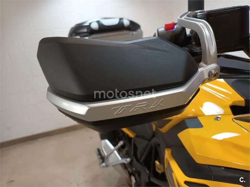 Benelli TRK 502 – Vista 11