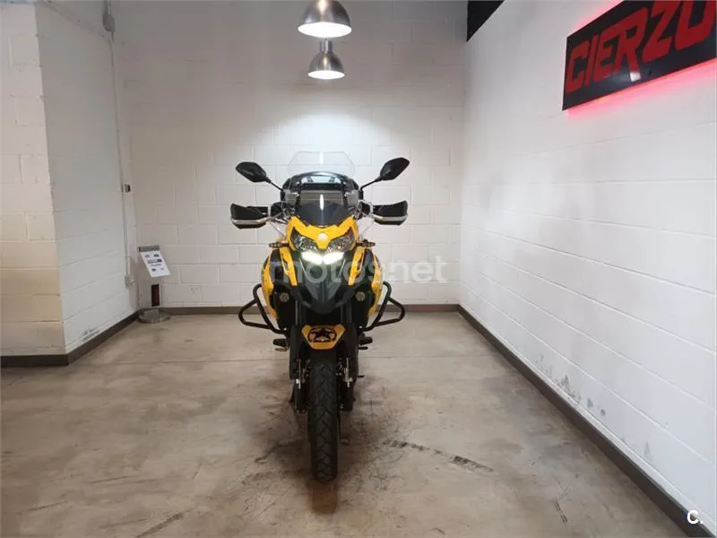 Benelli TRK 502 – Vista 14