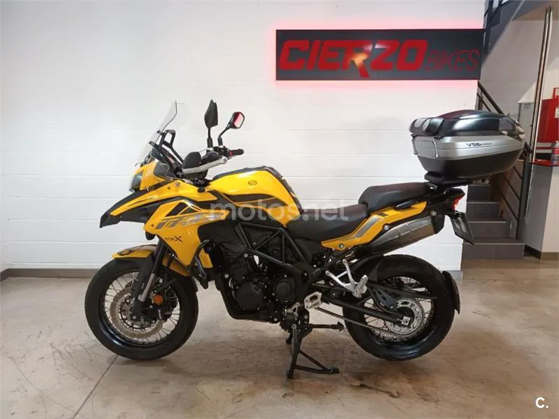 Benelli TRK 502 – Vista 4