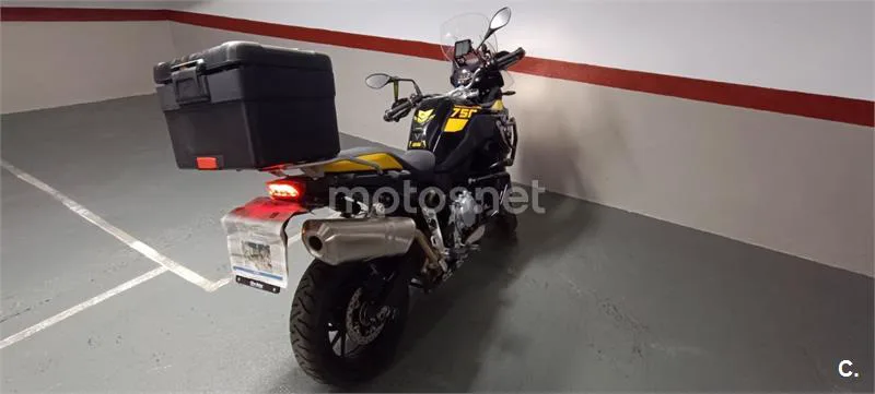 BMW F 750 – Vista 7