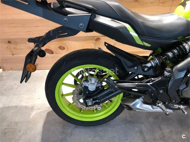 Benelli 302 S – Vista 12