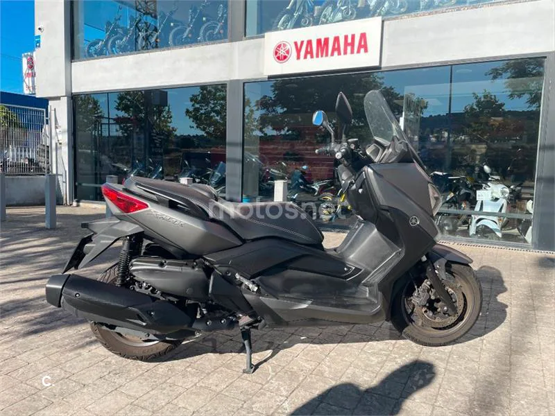 Yamaha XMAX 400 – Vista 6