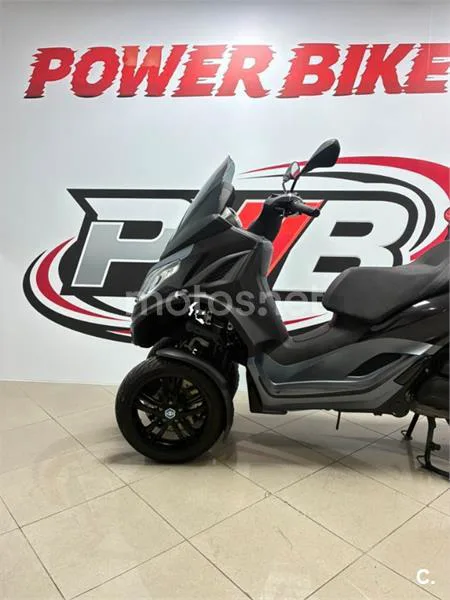 Piaggio MP3 – Vista 3