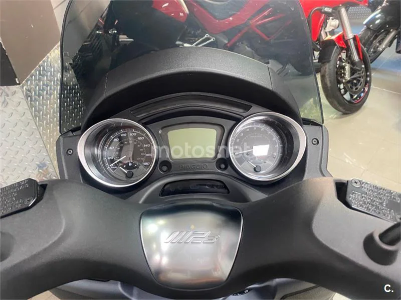 Piaggio MP3 – Vista 9