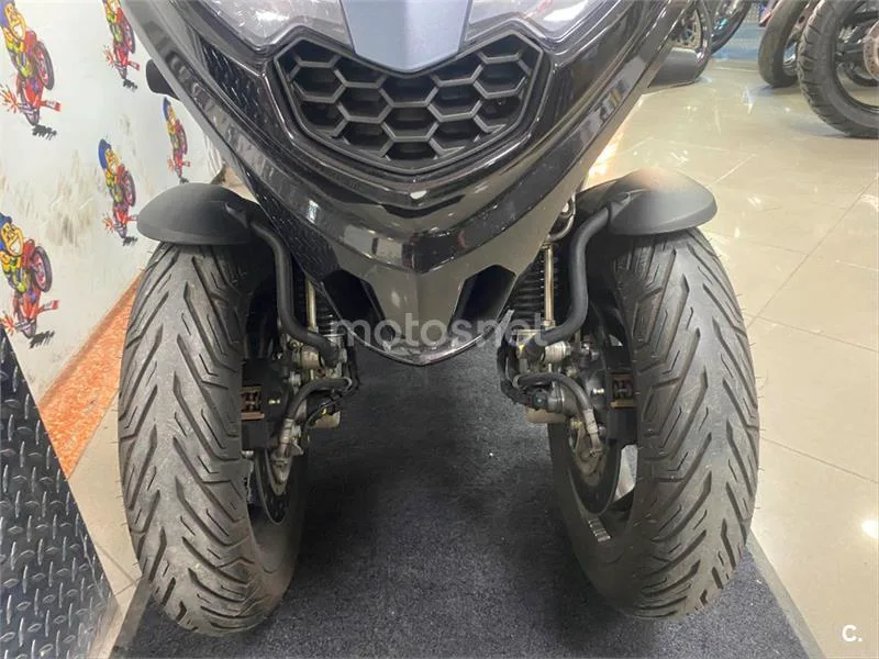 Piaggio MP3 – Vista 10