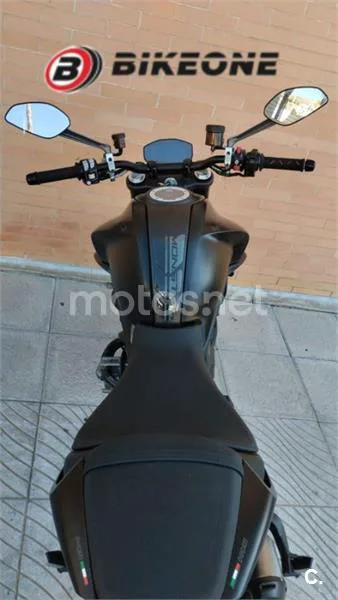 Ducati Monster – Vista 8