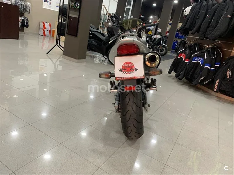 Honda CB 600 S – Vista 9