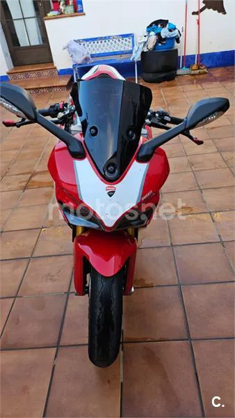 Ducati SuperSport – Vista 3