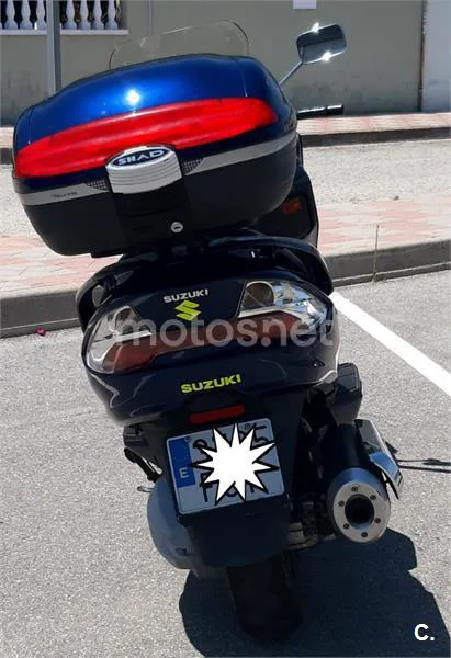 Suzuki Burgman 400 – Vista 5