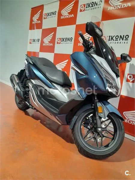 Honda Forza – Vista 3