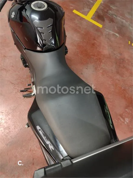 Suzuki GSR 600 – Vista 11