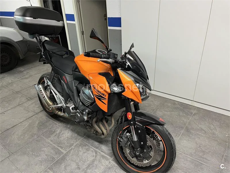 Kawasaki Z800 – Vista 3