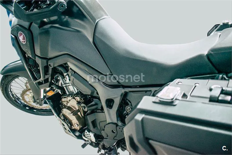 Honda CRF 1000L Africa Twin – Vista 5