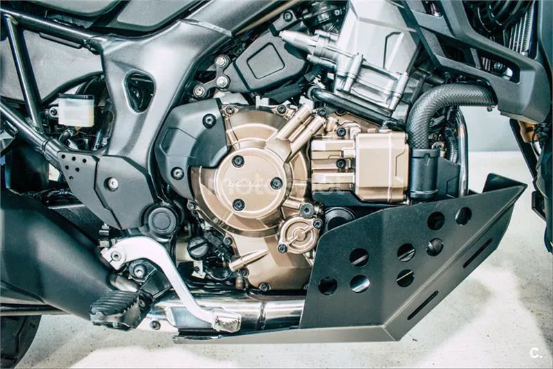 Honda CRF 1000L Africa Twin – Vista 7