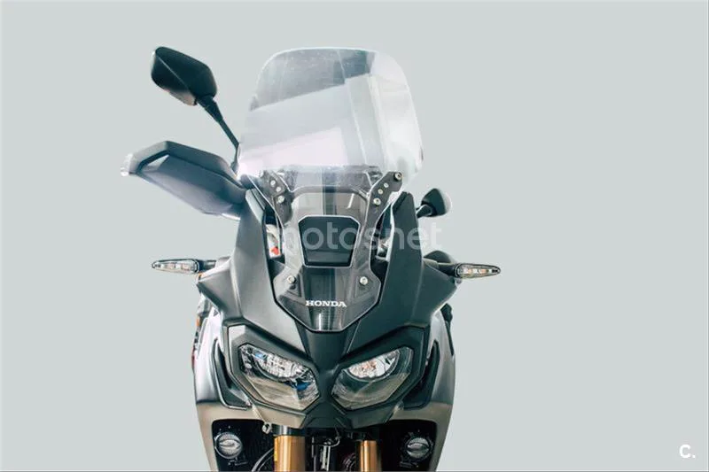 Honda CRF 1000L Africa Twin – Vista 9