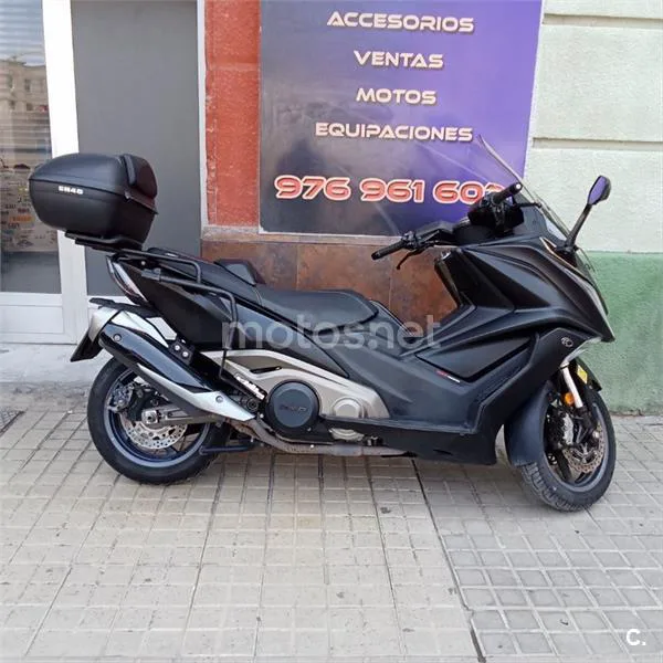 Kymco AK 550 – Vista 6