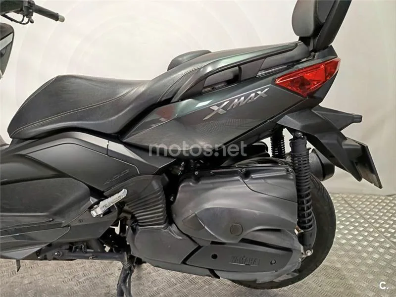 Yamaha XMAX 400 – Vista 6