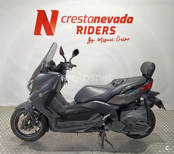 Yamaha XMAX 400 – Vista 10