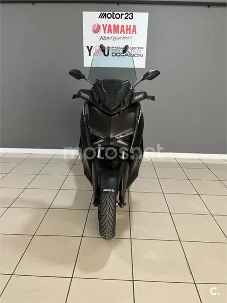 Yamaha XMAX 300 – Vista 3