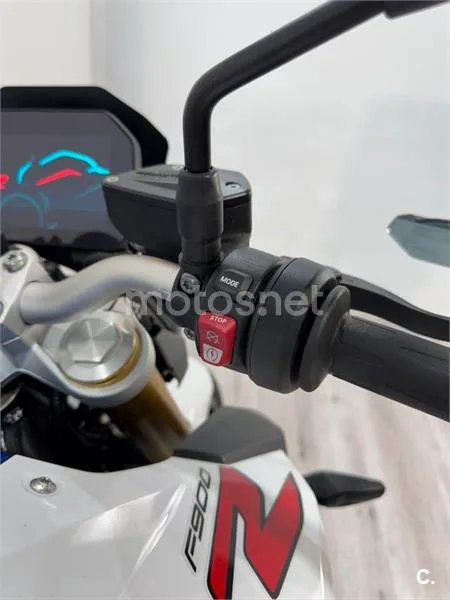 BMW F 900 R – Vista 11