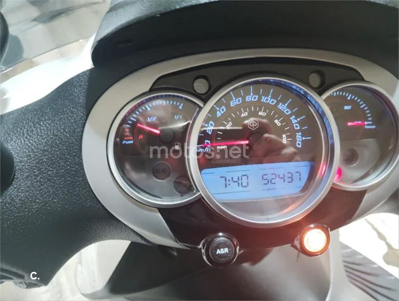 Piaggio Beverly Sport Touring 350 – Vista 6