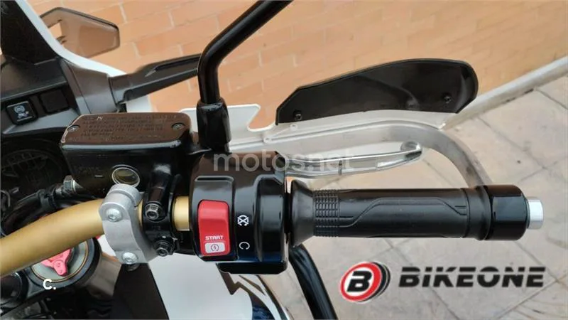 Honda CRF 1000L Africa Twin – Vista 9