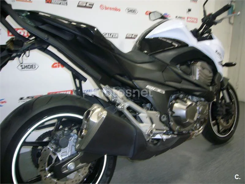 Kawasaki Z800 – Vista 6