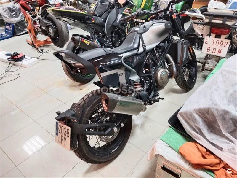 Husqvarna Vitpilen – Vista 3
