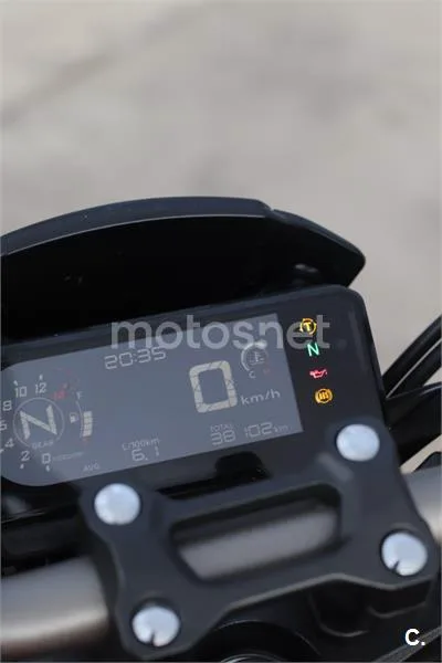 Honda CB 650 R – Vista 6