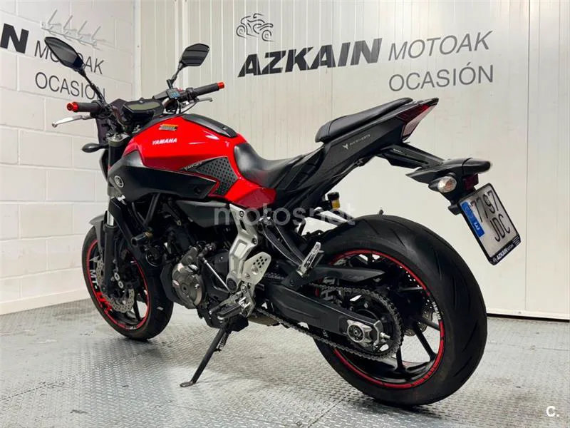 Yamaha MT-07 – Vista 5