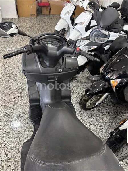 Suzuki Burgman 125 2900 € 2017 Málaga - 2