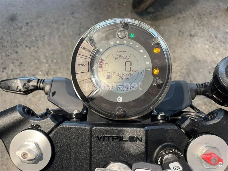 Husqvarna Vitpilen – Vista 3